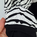 Second-Hand - Taking Shape Monochrome Balloon Style Midi Dress Size XS - SwapUp