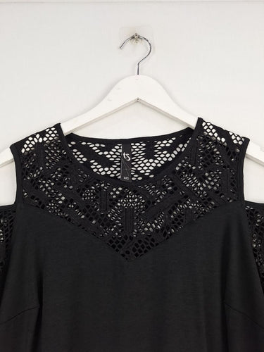 Second-Hand - Taking Shape Funky Netted Top Size XXS - SwapUp