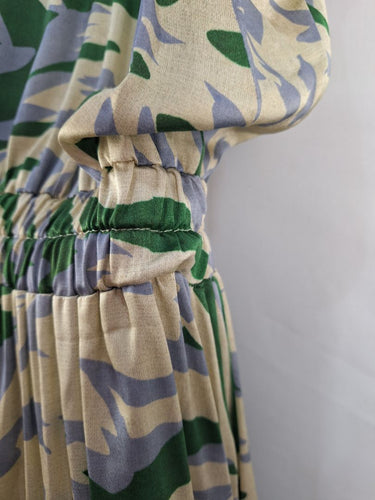 Second-Hand - POL Satin Leafy High Neck Vacation Dress Size 12 - SwapUp