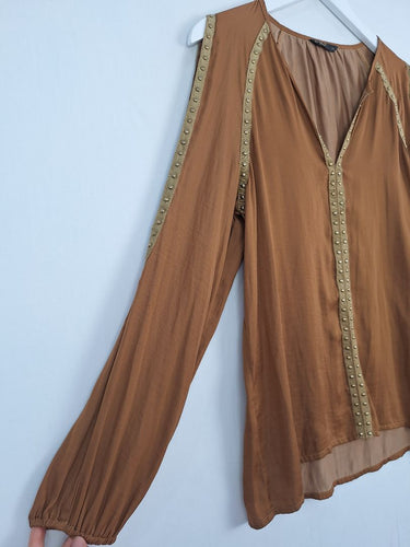 Second-Hand - G.D.S Camel Studded Cold Shoulder Top Size XS - SwapUp