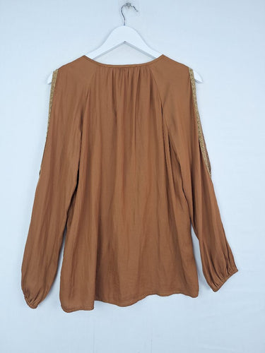 Second-Hand - G.D.S Camel Studded Cold Shoulder Top Size XS - SwapUp