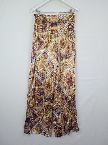Second-Hand - Sheike Funky Satin Belted Summer Pants Size 8 - SwapUp