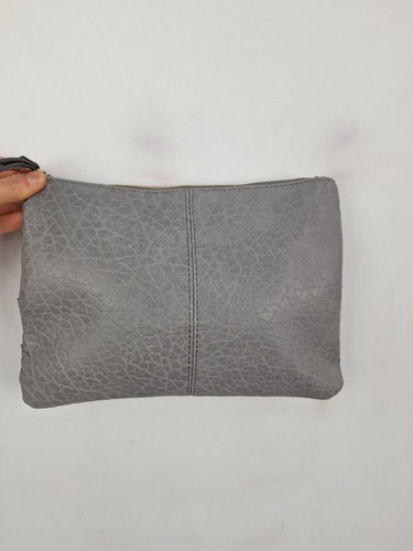 Second-Hand - Louenhide Grey Textured Wristlet - SwapUp