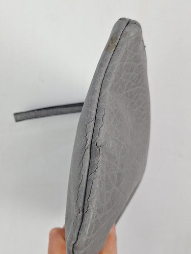 Second-Hand - Louenhide Grey Textured Wristlet - SwapUp
