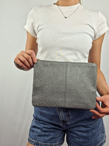 Second-Hand - Louenhide Grey Textured Wristlet - SwapUp
