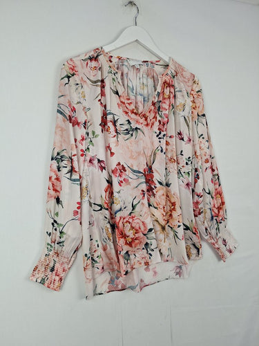 Second-Hand - Witchery Watercolour Floral Cuffed Sleeve Blouse Size 8 - SwapUp