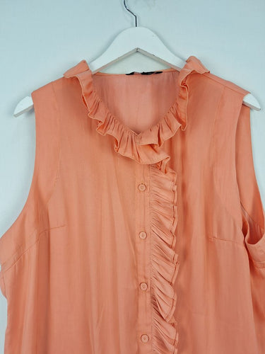 Second-Hand - Motto Apricot Ruffle Front Sleeveless Top Size 18 - SwapUp