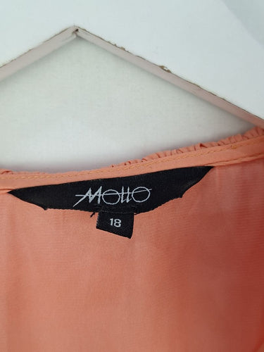 Second-Hand - Motto Apricot Ruffle Front Sleeveless Top Size 18 - SwapUp