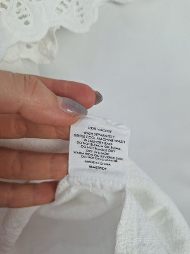 Second-Hand - Decjuba Pretty Broderie Frilled Blouse Size 10 - SwapUp