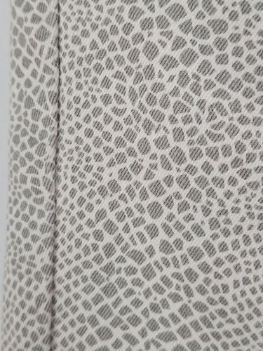 Second-Hand - Decjuba Grey Reptile High Rise Skinny Jeans Size 8 - SwapUp