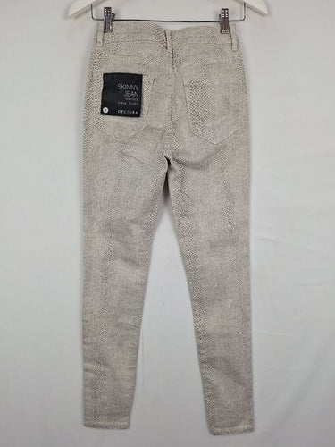 Second-Hand - Decjuba Grey Reptile High Rise Skinny Jeans Size 8 - SwapUp