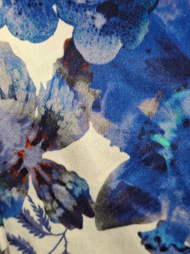 Second-Hand - Cue Blue Floral Satin Zip Front Dress Size 8 - SwapUp