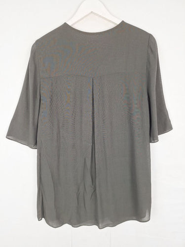 Second-Hand - Reiss Charcoal Front Pleat Flowy Top Size 8 - SwapUp
