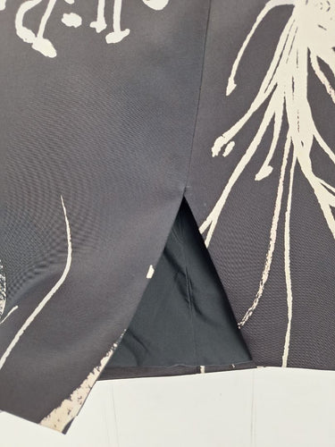 Second-Hand - Ginger & Smart Dandelion Silk Blend Angular Zip Skirt Size 8 - SwapUp