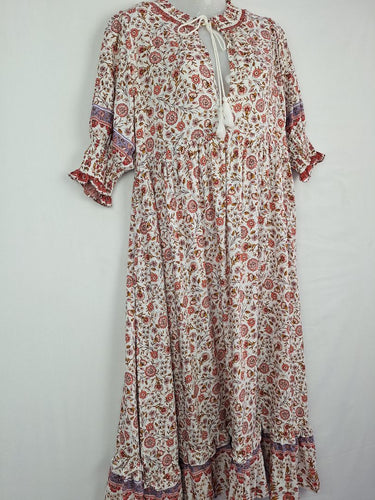 Second-Hand - Jaase Dreamy Floral Maxi Dress Size S - SwapUp
