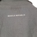 Second-Hand - Muscle Republic Classic Curved Pocket Shirt Size XL - SwapUp