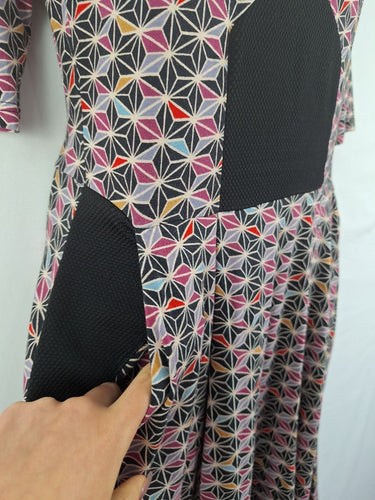 Second-Hand - Maiocchi Lilac Star Geo Jersey Dress Size 8 - SwapUp