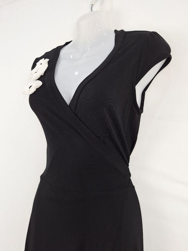 Second-Hand - Review Jersey Flower Applique Wrap Dress Size 6 - SwapUp