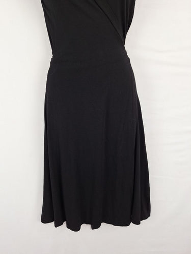 Second-Hand - Review Jersey Flower Applique Wrap Dress Size 6 - SwapUp