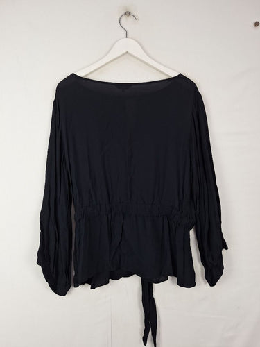 Second-Hand - Tasteful Key Hole Blouse with Tie Waist Size - SwapUp