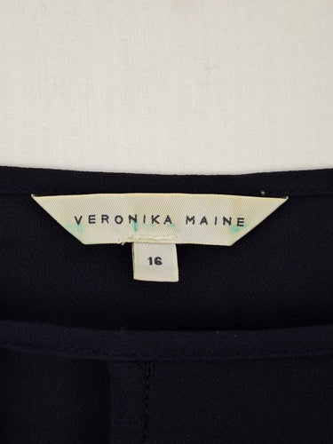 Second-Hand - Tasteful Key Hole Blouse with Tie Waist Size - SwapUp