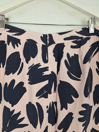Second-Hand - Trenery Blossom Pink Abstract Skirt Size 12 - SwapUp