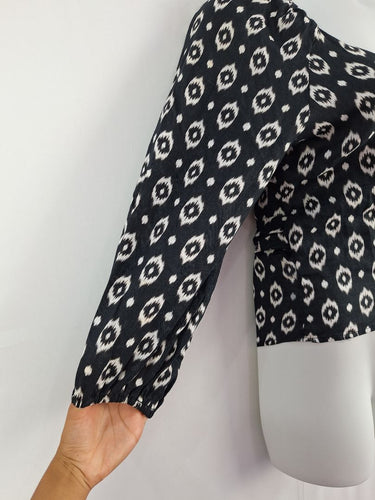 Second-Hand - Witchery Diamond Linen Wrap Top Size 10 - SwapUp