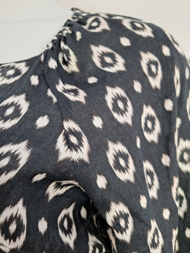 Second-Hand - Witchery Diamond Linen Wrap Top Size 10 - SwapUp