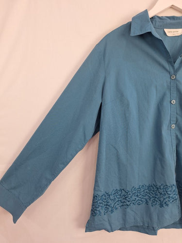 Second-Hand - Harry Potter Muted Blue Embroidered Trim Shirt Size L - SwapUp