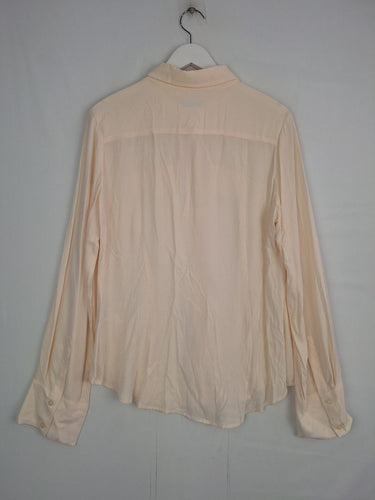 Second-Hand - Nude Lucy Pale Salmon Structured Shirt Size XL - SwapUp
