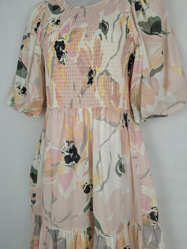 Second-Hand - Witchery Spring Peaches Open Back Dress Size 8 - SwapUp