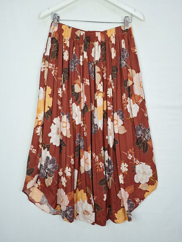 Second-Hand - Witchery Warm Cinnamon Gardenia Skirt Size 8 - SwapUp