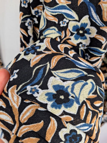Second-Hand - Witchery Everyday Mesh Floral Dress Size S - SwapUp