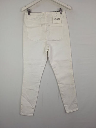 Second-Hand - Witchery Mid Rise Milk Skinny Jeans Size S - SwapUp