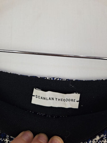 Second-Hand - Scanlan Theodore Cobalt Check Knit Shorts Size XS - SwapUp