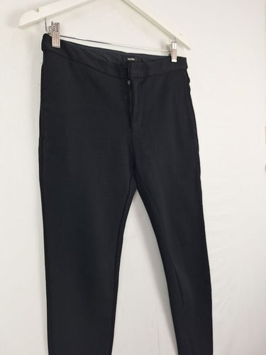 Second-Hand - Bassike Fitted Stretch Everyday Pants Size S - SwapUp