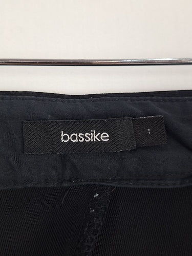 Second-Hand - Bassike Fitted Stretch Everyday Pants Size S - SwapUp