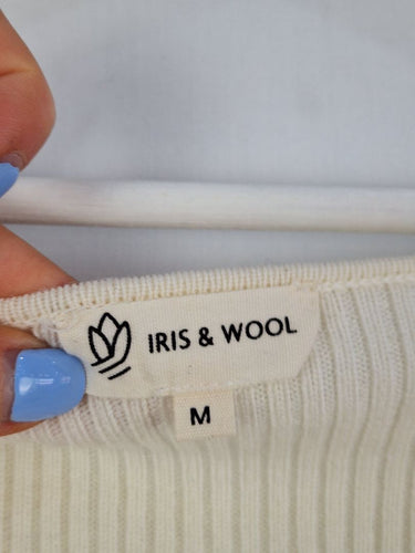 Second-Hand - Iris & Wool Milky Ribbed Sweetheart Top Size M - SwapUp