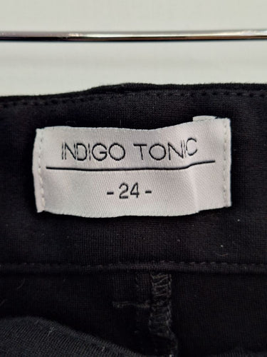 Second-Hand - Indigo Tonic Soft Noir Cropped Pants Size 24 - SwapUp