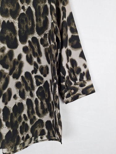 Second-Hand - Liz Jordan Beaded Animal Print Shirt Size 10 - SwapUp