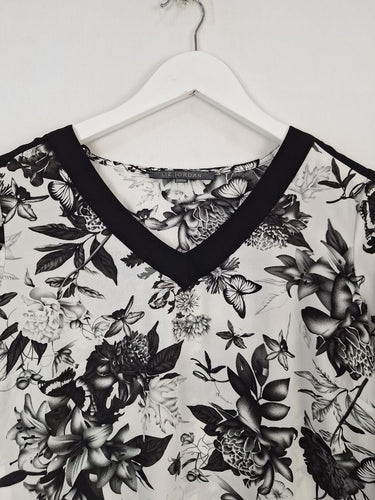 Second-Hand - Liz Jordan Cutaway Sleeve Everyday Staple Top Size 10 - SwapUp