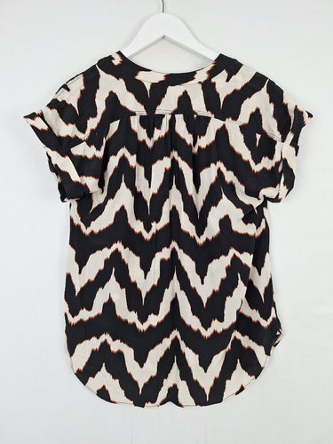 Second-Hand - Witchery Patterned Cool Summer Work Blouse Size 10 - SwapUp