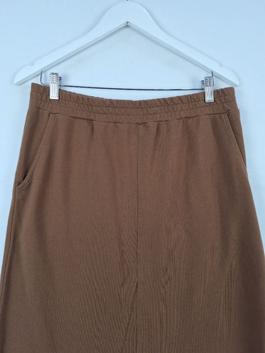 Second-Hand - Assorted Brands Edgy Tobacco Jersey Midi Skirt Size M - SwapUp