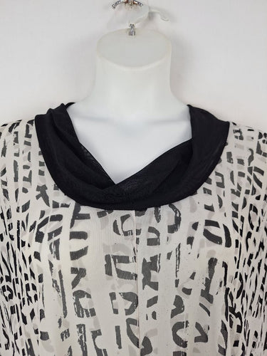 Second-Hand - TS Mysterious Sheer Mesh Top Size M - SwapUp