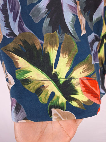 Second-Hand - Trenery Keyhole Cut Out Muted Leaf Top Size S - SwapUp