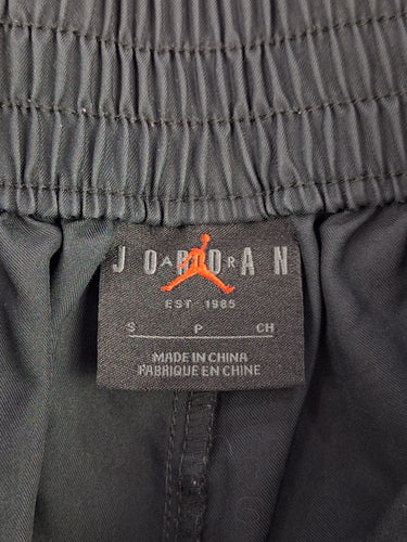 Second-Hand - Jordan Casual Windbreaker Pants Size S - SwapUp