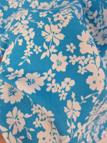 Second-Hand - Review Dainty Tie Neck Flowy Top Size 12 - SwapUp