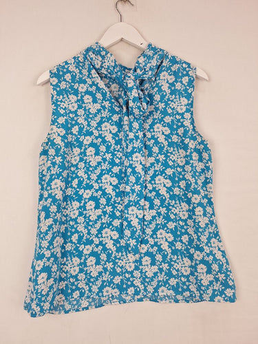 Second-Hand - Review Dainty Tie Neck Flowy Top Size 12 - SwapUp