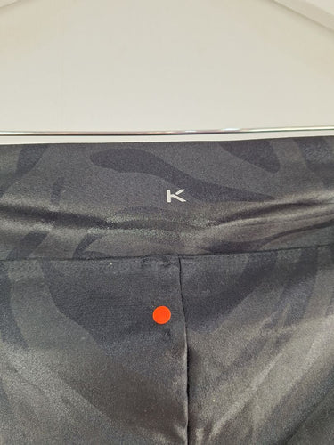 Second-Hand - Koral Zebra Pattern Classic Exercise Leggings Size M - SwapUp