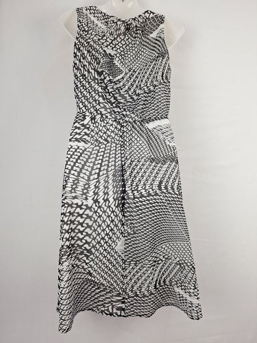 Second-Hand - Liz Jordan Monochrome Speckled Gathered Neck Dress Size S - SwapUp
